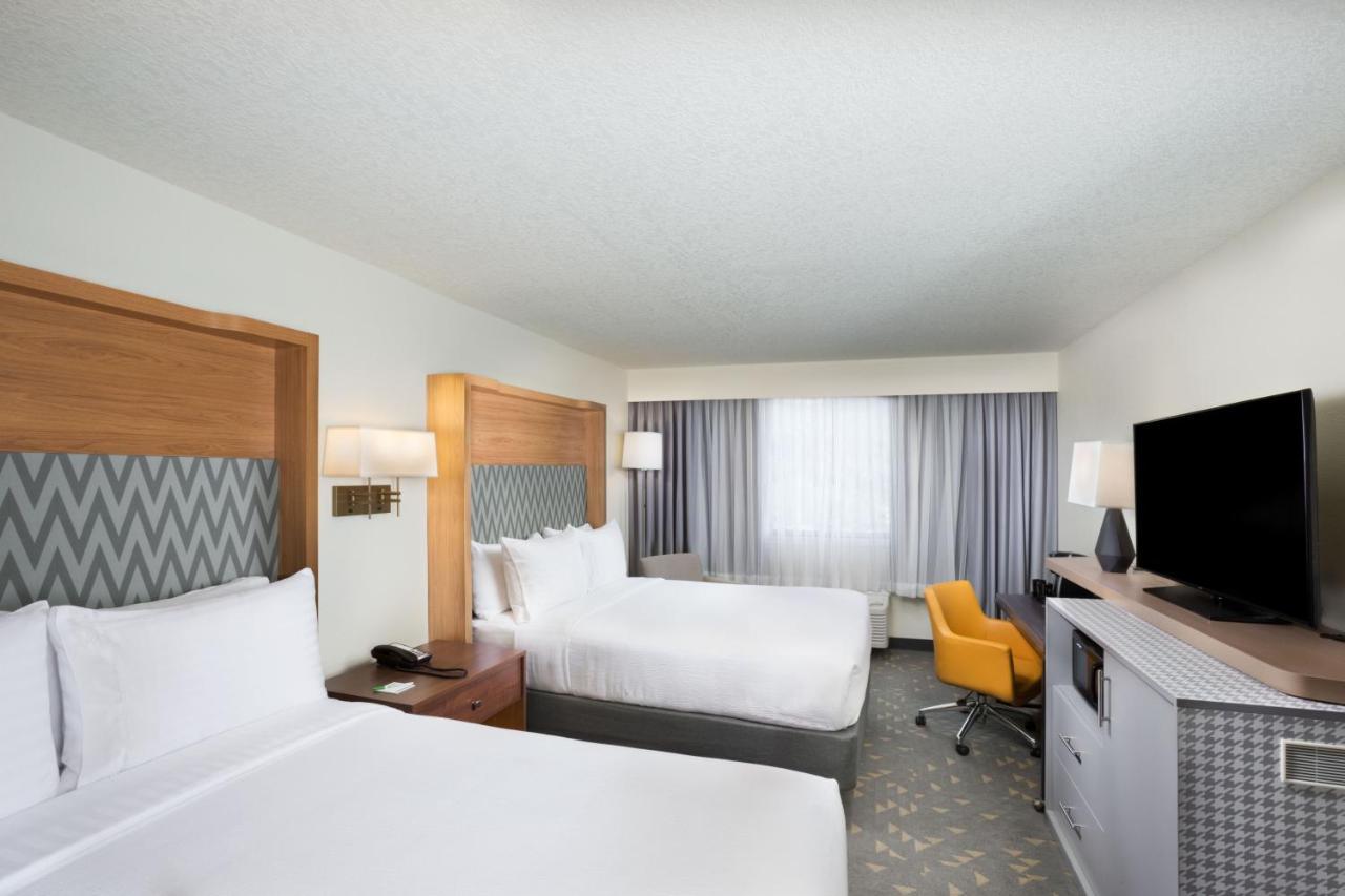 Holiday Inn Asheville East-Blue Ridge Pkwy By Ihg Exterior foto