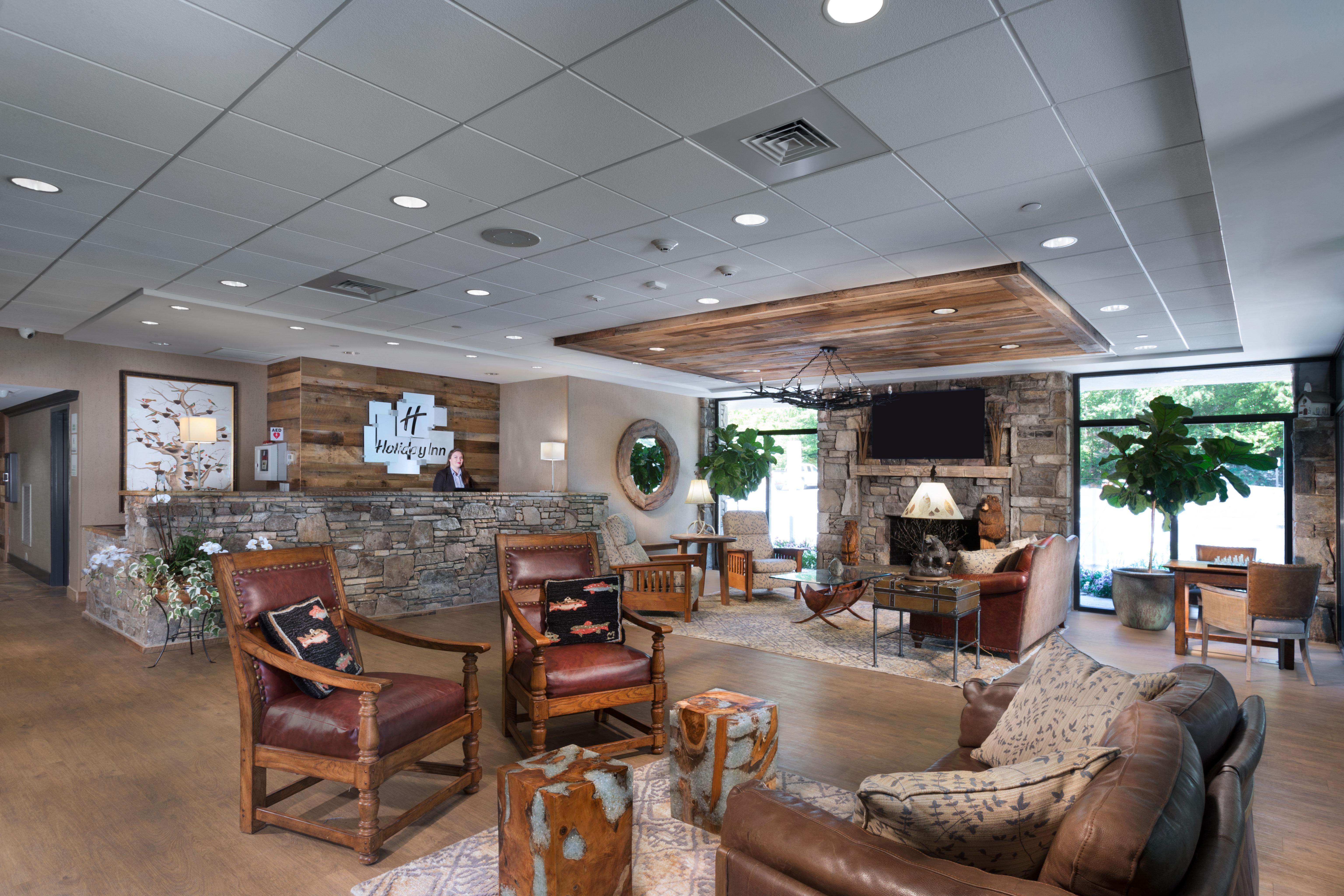 Holiday Inn Asheville East-Blue Ridge Pkwy By Ihg Exterior foto