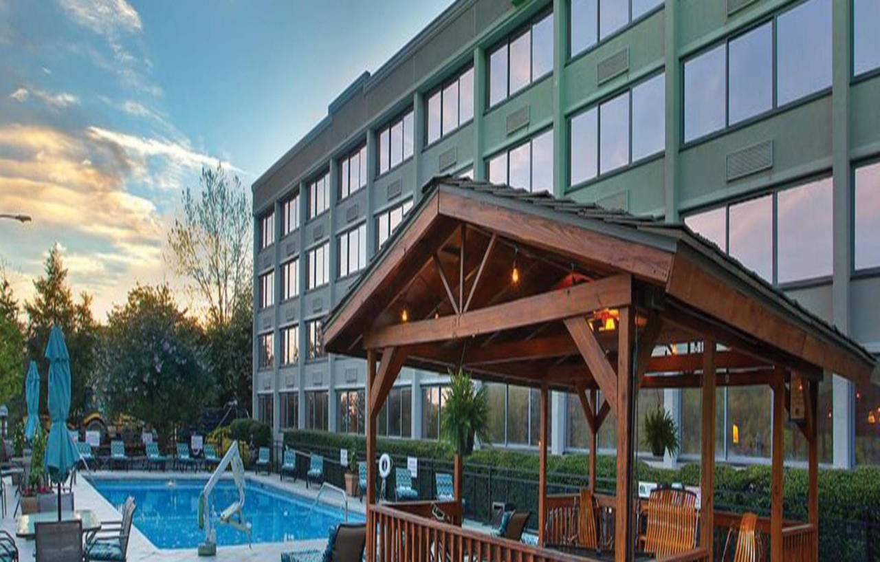 Holiday Inn Asheville East-Blue Ridge Pkwy By Ihg Exterior foto
